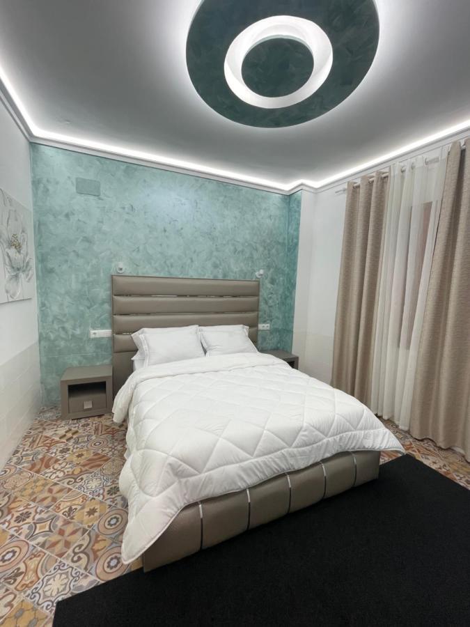 קלפה Galeon Boutique Hotel מראה חיצוני תמונה