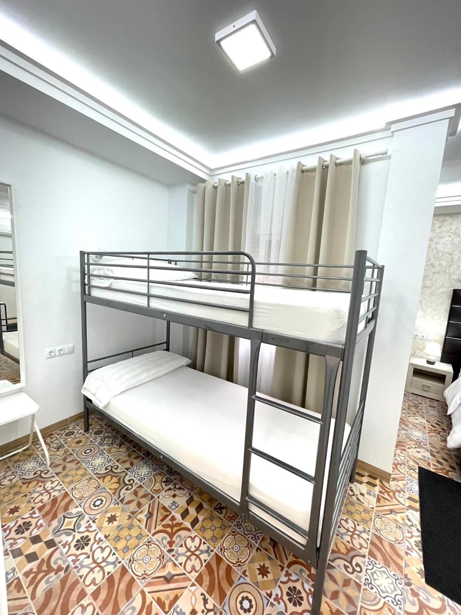 קלפה Galeon Boutique Hotel מראה חיצוני תמונה